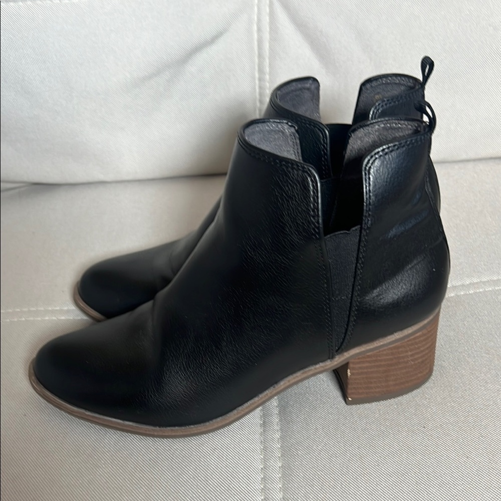 Dr. Scholl's Black Leather Ankle Booties Size 7.5 - Picture 3 of 10